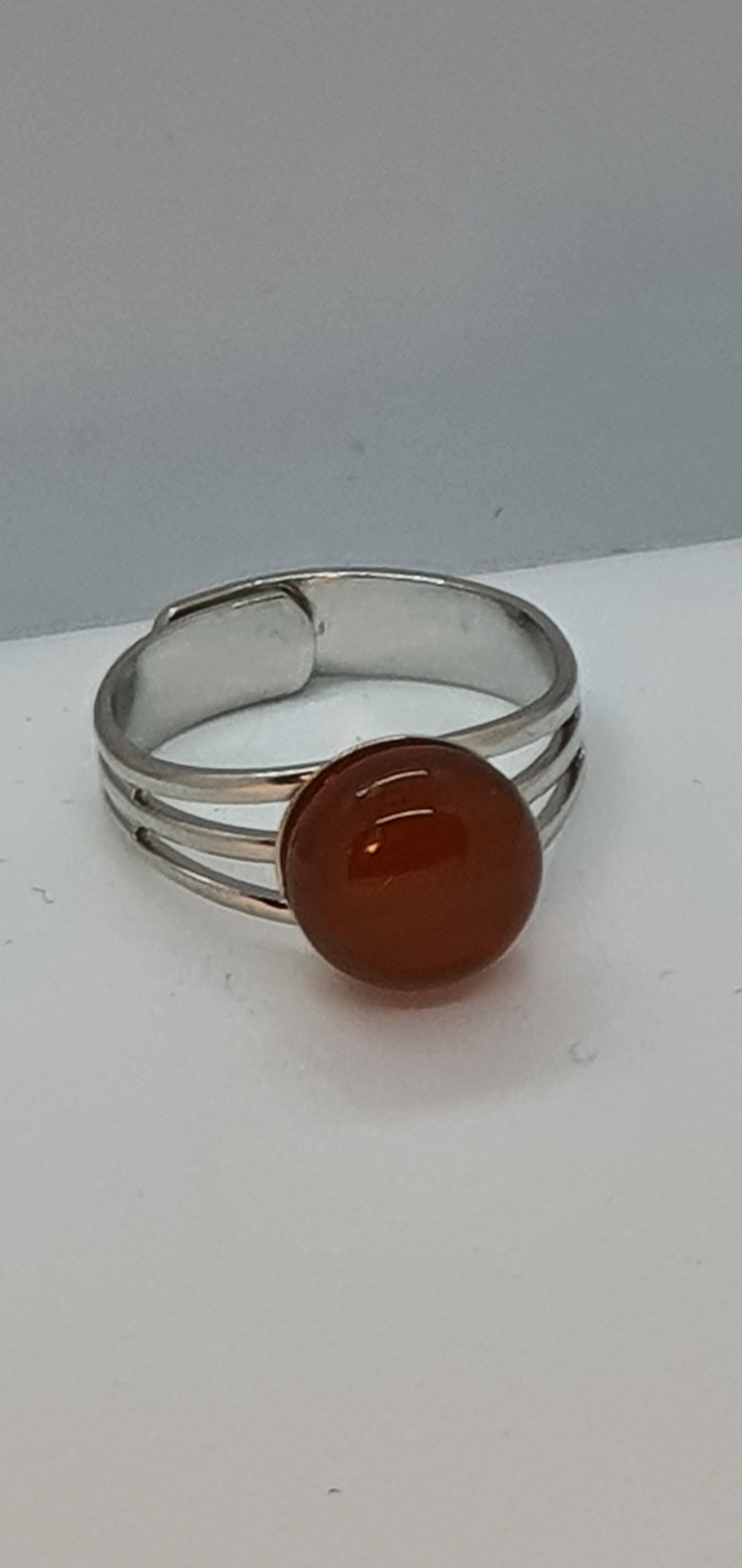 bague pierre de soleil forme ronde